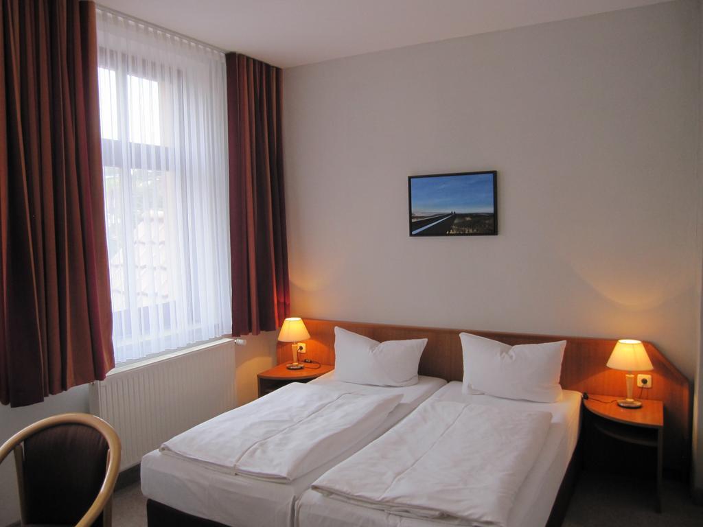 Hotel Am Kellerberg Trockenborn-Wolfersdorf Eksteriør bilde